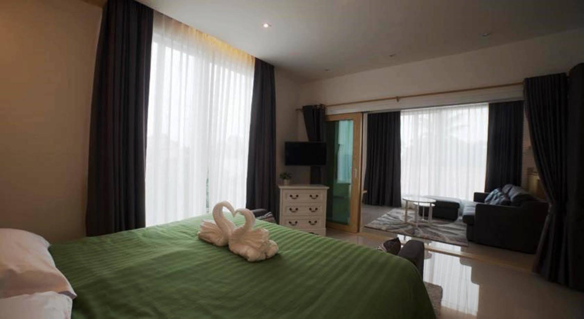 The Bliss Ubon Hotel Ubon Ratchathani Bagian luar foto